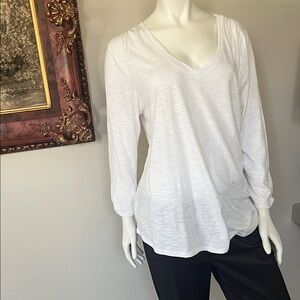 Chico's Classic White Long Sleeve V-Neck Top size xl fits 8-12